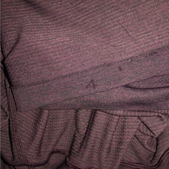 EUC! Lulu Sz 4 swiftly tech hooded 1/2 zip - Picture 5 of 5